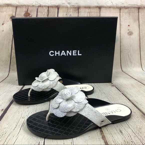 Chanel Thongs Sandals Fantasy Goatskin G33782 Women’s Size 5 US 35 Euro - Picture 1 of 12